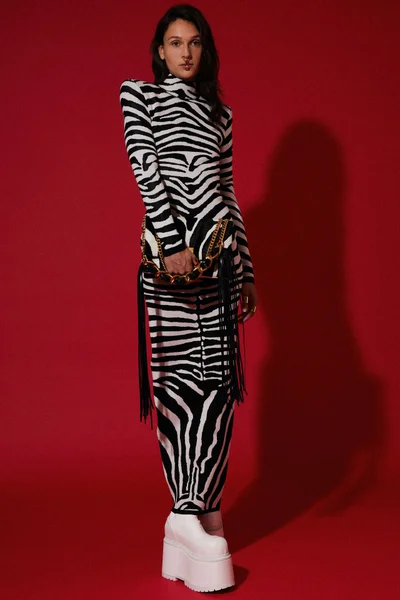 Look 32